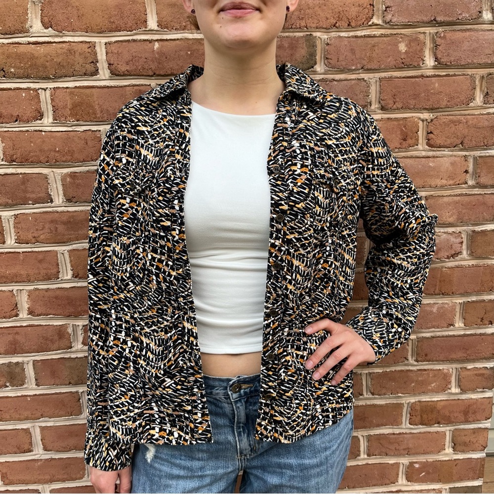 Safari style button down shirt. Large